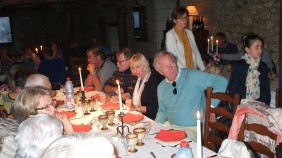 Die französischen Gastgeber luden zum Dîner in der authentischen, mittelalterlichen Zehntscheune – heute Restaurant „La Grange à Dîme“ - mit Spezialitäten nach mittelalterlicher Art.